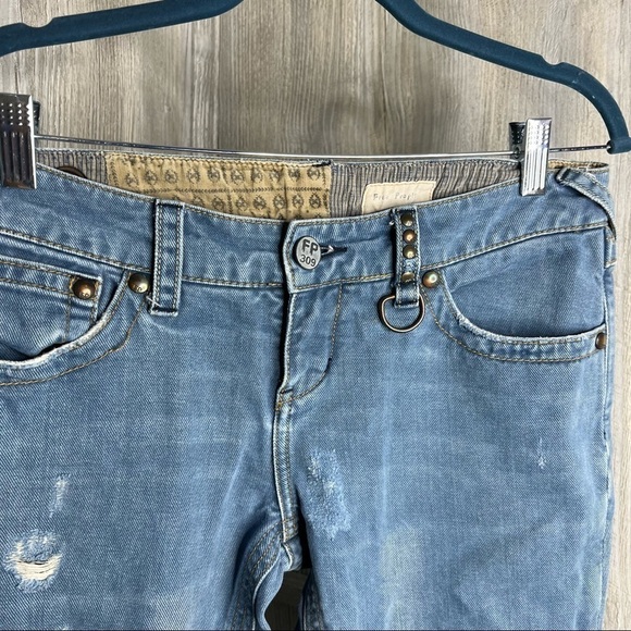 Free People 309 Angel Wing Jeans - Picture 2 of 7
